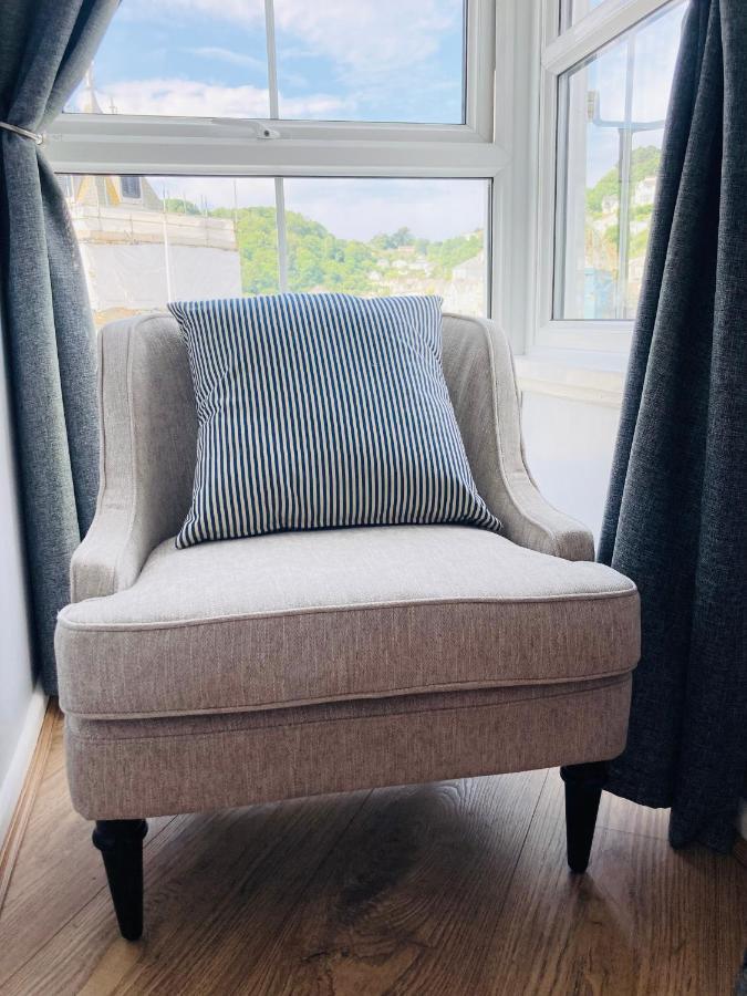 Looe With A View - Entire Apartment With Free Allocated Parking Zewnętrze zdjęcie